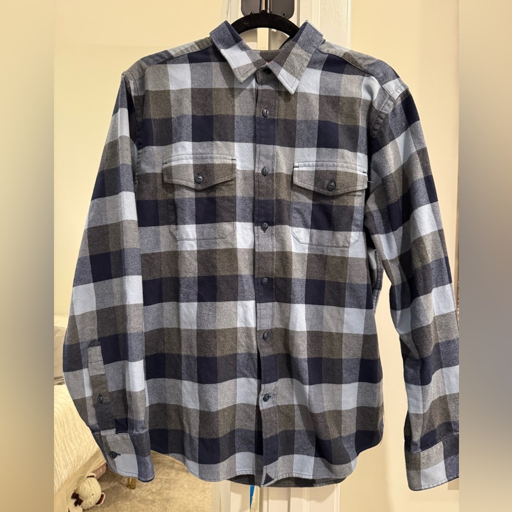 Large Untuck it Plaid Button Up